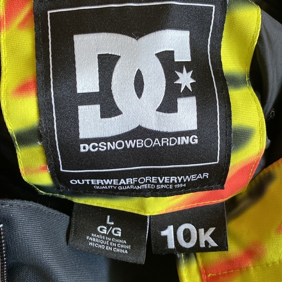 DC Snowboard Jacket - Picture 3 of 4